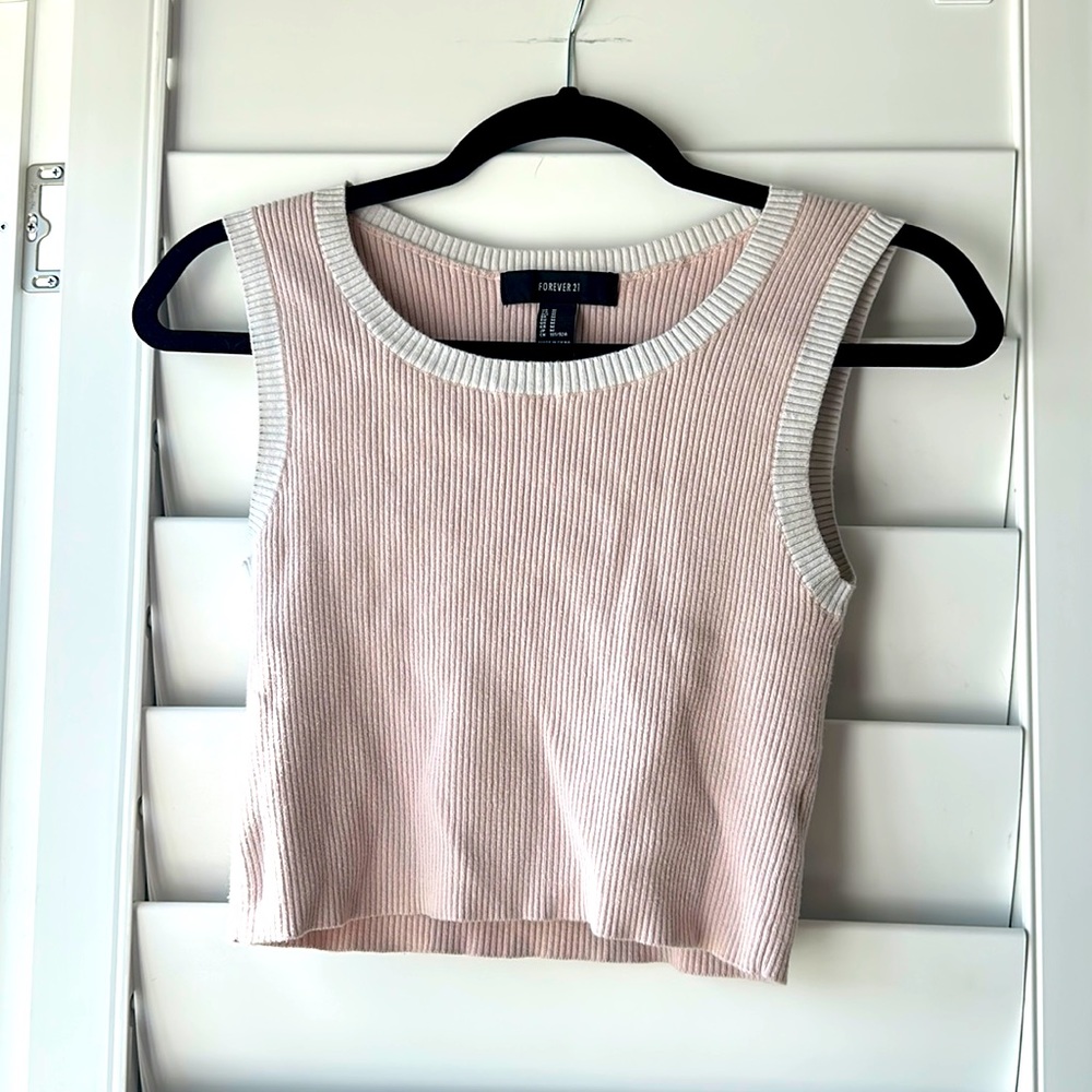 Forever 21 ribbed pink crop top